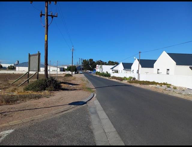 LAND FOR SALE IN HARBOUR LIGHTS